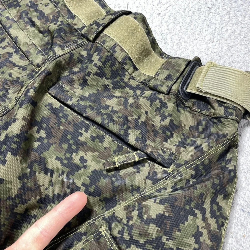 BT Battle Tested Pants Mens Medium Green Camo Paintball Padded Knees 30-36